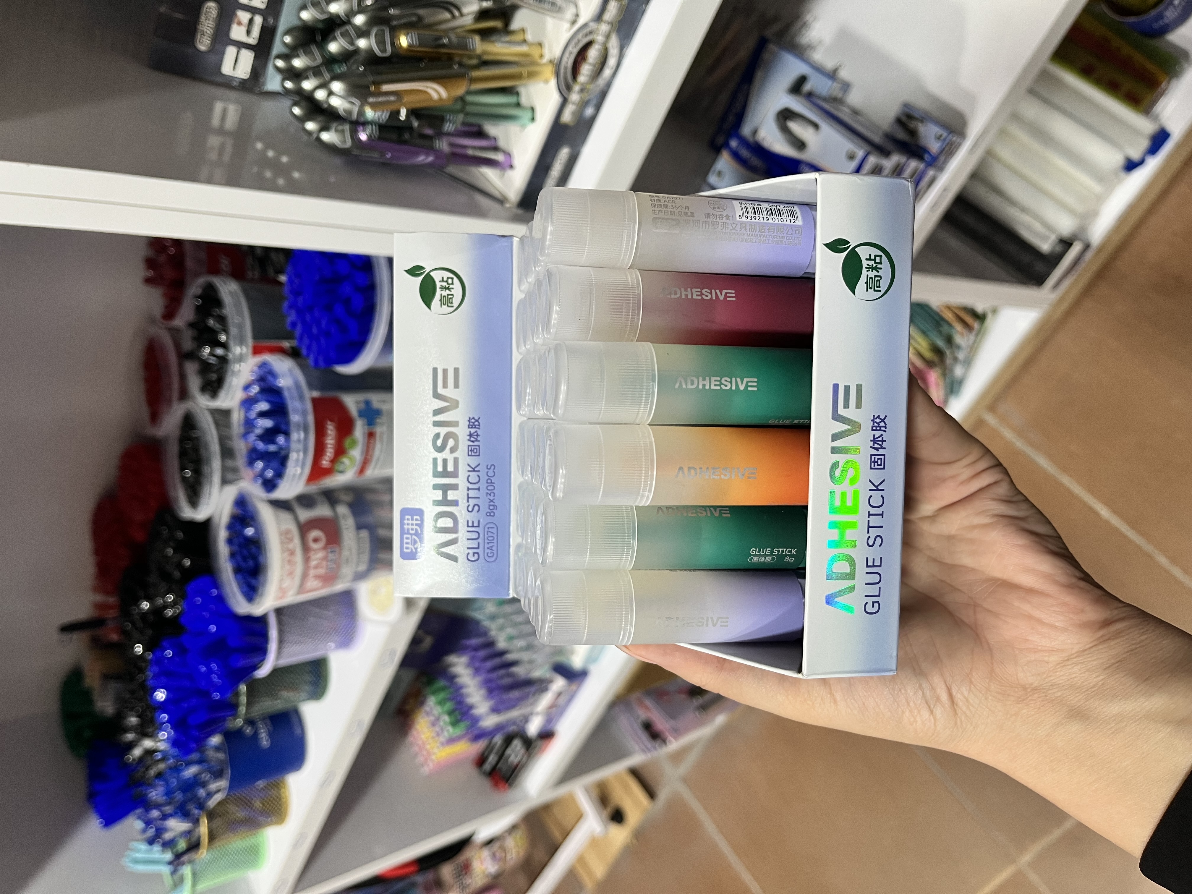 چسب ماتیکی مدل glue stick  گرمی 8